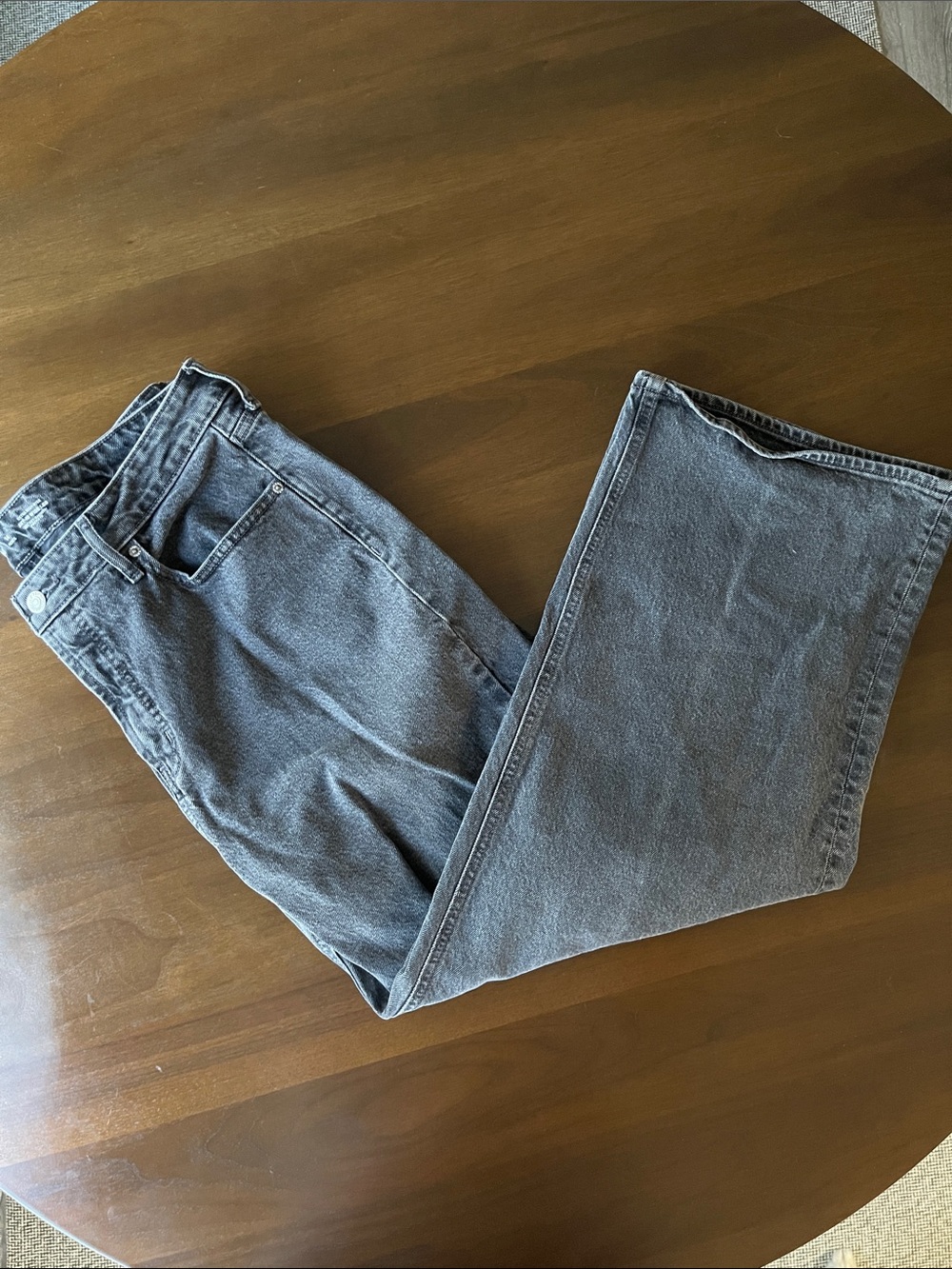 Women’s Petite’s Gray Extra High-Rise Wide-Leg Jeans
